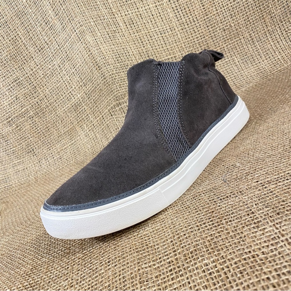 Toms boot sneakers Hi Top Suede Gray Pull On size 9.5 - Picture 2 of 10